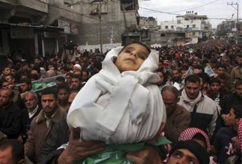 Εκατοντάδες είναι τα νεκρά παιδιά από τους ισραηλινούς βομβαρδισμούς
