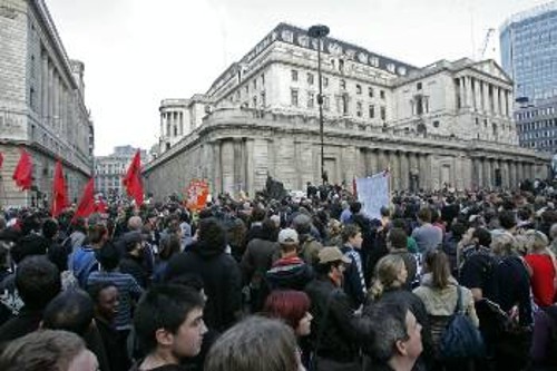 Αποψη απο τις διαδηλώσεις στον Λονδίνο τον περασμένο Απρίλη κατά της Σύνοδο των 20