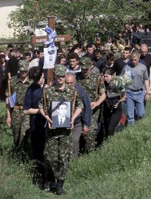 Από την κηδεία ενός από τους στρατιώτες της ΠΓΔΜ
