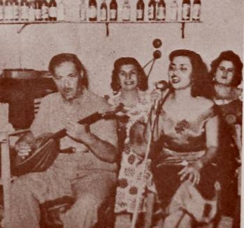 Ο Μάρκος Βαμβακάρης στο πάλκο (1956)