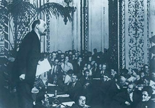 Ο Λένιν στο βήμα του 3ου Συνεδρίου της Γ΄ Διεθνούς