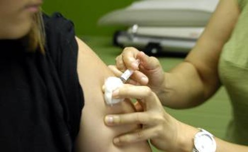 Το εμβόλιο της γρίπης δεν εντάσσεται στο Εθνικό πρόγραμμα Εμβολιασμού, δηλαδή δεν είναι δωρεάν για όλους...