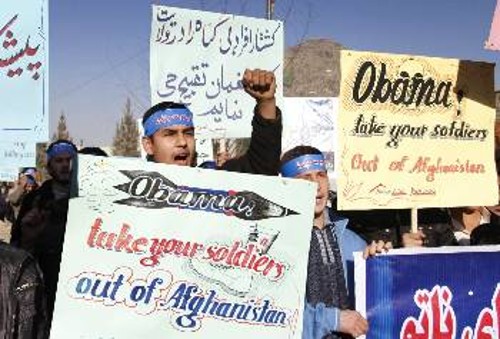 Από χτεσινή διαδήλωση στην Καμπούλ ενάντια στην αμερικανοΝΑΤΟική κατοχή
