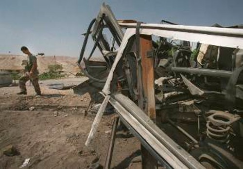 Ισραηλινά ελικόπτερα βομβάρδισαν και πάλι χτες παλαιστινιακές θέσεις