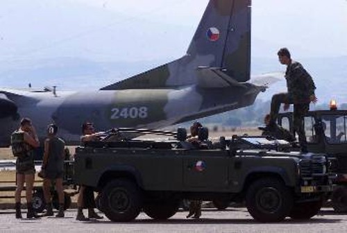 Αποστολή του ΝΑΤΟ στα Σκόπια, το 2001