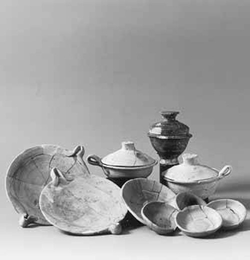 Πήλινα σκεύη από τελετουργική πυρά, 300 - 275 πΧ. (Σταθμός Ακρόπολης)