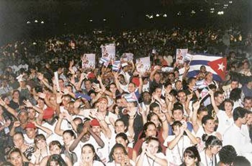 Απ' τις πιο δυναμικές παρουσίες στο Φεστιβάλ στο Αλγέρι η αντιπροσωπεία της Κούβας