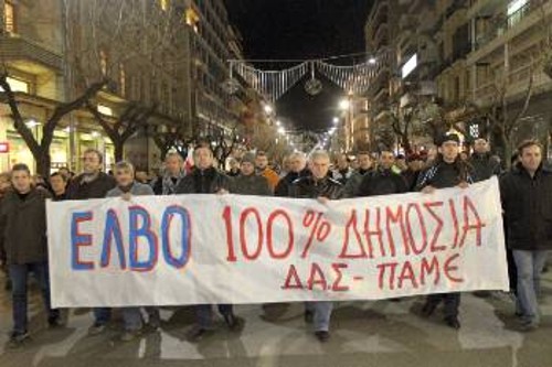 Το μπλοκ των ταξικών δυνάμεων στην ΕΛΒΟ, στο συλλαλητήριο που διοργάνωσε το ΠΑΜΕ στη Θεσσαλονίκη, στις 10 Φλεβάρη