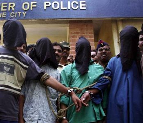 Συλληφθέντες στη Βομβάη ύποπτοι για δράση στο Κασμίρ