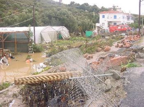 Σάμος 2001: Οι καταστροφικές πλημμύρες σημαδεύουν το νησί