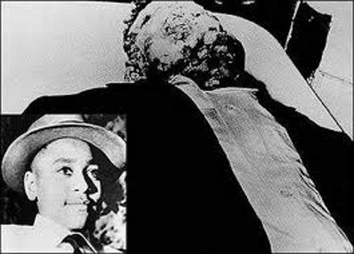 Ο 14χρονος Εμιτι Τιλ και δίπλα το κατακρεουργημένο, από τους λευκούς βασανιστές του, σώμα στο φέρετρο