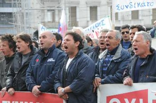 Η απεργία, ο συλλογικός αγώνας και η ταξική αλληλεγγύη είναι ό,τι είχαν να αντιτάξουν οι εργάτες στην επίθεση της εργοδοσίας