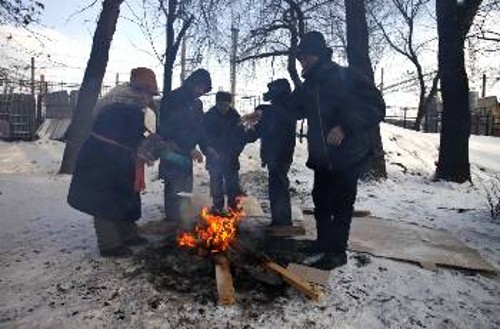 Στην καπιταλιστική Ρωσία έχουν πολλαπλασιαστεί οι άστεγοι και μόνο φέτος από την αρχή του χειμώνα έχουν πεθάνει πάνω από 40 άνθρωποι από το κρύο