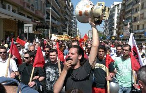 Από τον ταξικό γιορτασμό της Πρωτομαγιάς στη Θεσσαλονίκη το 2012