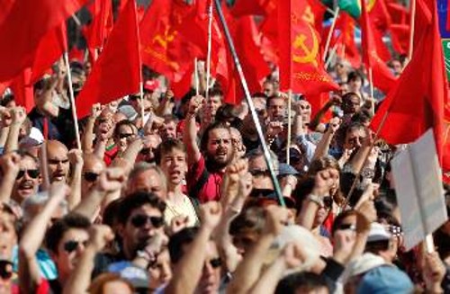 Από διαδηλώσεις του λαού της Πορτογαλίας ενάντια στα αντιλαϊκά μέτρα της κυβέρνησης
