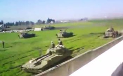 Αρματα μάχης στη Χομς