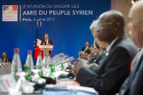 Ο Γάλλος Πρόεδρος εξέχων «φίλος της Συρίας», όπως και οι υπόλοιποι που συγκεντρώθηκαν σε νέα Σύνοδο για να προχωρήσουν τα ιμπεριαλιστικά σχέδια στη Μέση Ανατολή