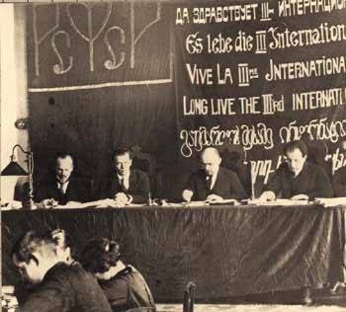 Ο Λένιν στο προεδρείο του πρώτου Συνεδρίου της Γ΄ Διεθνούς
