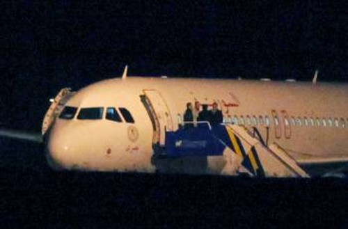 Το αεροπλάνο των Συριακών αερογραμμών που υποχρεώθηκε σε προσγείωση στην Αγκυρα