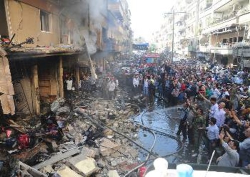 Από τη χτεσινή επίθεση με παγιδευμένο με εκρηκτικά αυτοκίνητο στη Δαμασκό