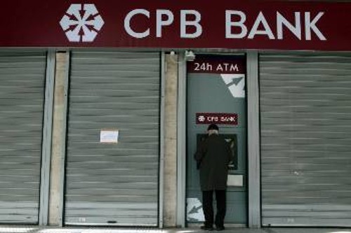 Τα μέτρα για τη σωτηρία των τραπεζών είναι η κορυφή του παγόβουνου στο πακέτο που ετοιμάζονται να φορτώσουν στις πλάτες του κυπριακού λαού