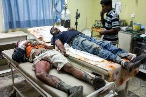 Χτυπημένοι μετανάστες μετά την επίθεση των τραμπούκων στο Κέντρο Υγείας Βάρδας