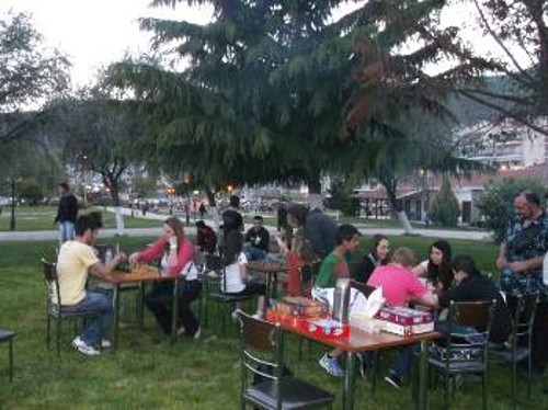 Στιγμιότυπο από το τουρνουά σκάκι του φεστιβάλ στην Καστοριά