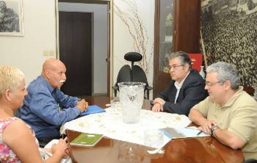 Από τη συνάντηση της κουβανικής αντιπροσωπείας με τον ΓΓ της ΚΕ του ΚΚΕ