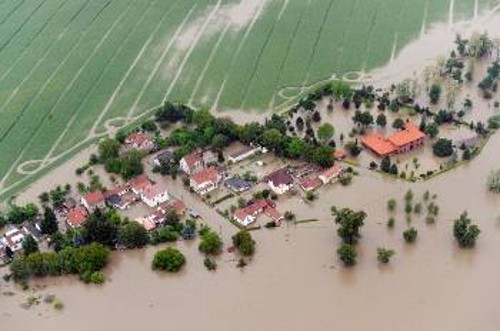 Πλημμυρισμένη περιοχή κοντά στην Πράγα στην Τσεχία