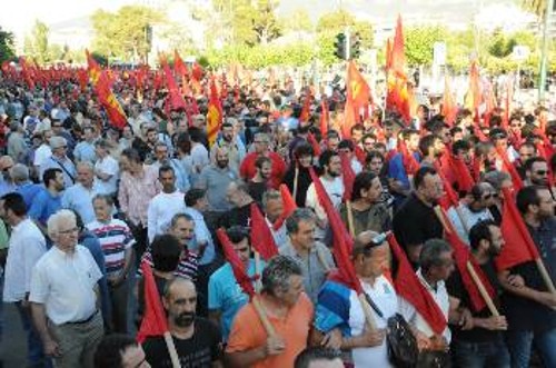 Χιλιάδες διατράνωσαν την αλληλεγγύη τους στον αγωνιζόμενο τουρκικό λαό