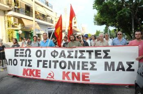 Το ΚΚΕ και η ΚΝΕ από την πρώτη στιγμή αντέδρασαν, τόσο στη δολοφονική επίθεση ενάντια στους συνδικαλιστές στο Πέραμα όσο και στη δολοφονία Φύσσα.