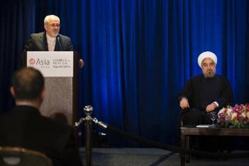 Ο ΥΠΕΞ του Ιράν παρουσία του Προέδρου της χώρας παρουσιάζει σε ξενοδοχείο της Ν. Υόρκης τα αποτελέσματα της συνάντησης με τον Αμερικανό ΥΠΕΞ
