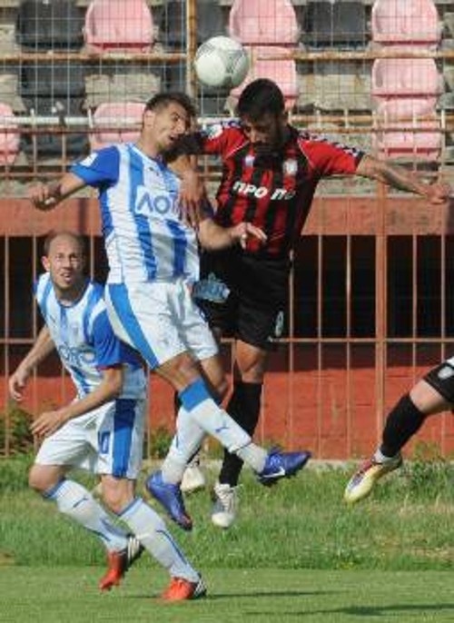 Νίκη Βόλου και Παναχαϊκή αγωνίζονται στα ντέρμπι της 2ης αγωνιστικής στην Football League κόντρα σε Τύρναβο και Καλλιθέα αντίστοιχα