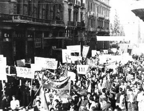 12 Οκτώβρη 1944, η μεγάλη συγκέντρωση για την Απελευθέρωση της Αθήνας, στο Σύνταγμα