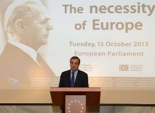 Ψεύτικες ελπίδες περί «αλληλεγγύης» από τη λυκοσυμμαχία της ΕΕ επιχείρησε να καλλιεργήσει ο Αντ. Σαμαράς