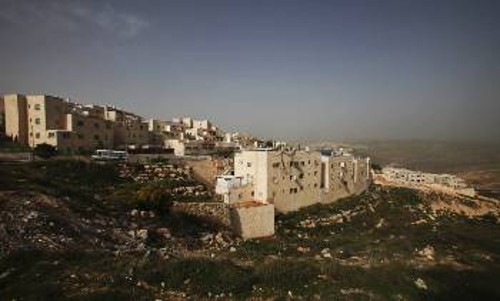 Εποικισμοί στη Δυτική Οχθη που καταπατούν Παλαιστινιακή γη