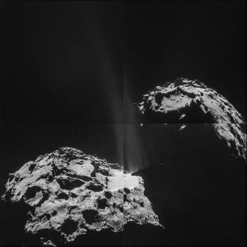 Σύνθετη φωτογραφία που δείχνει χαρακτηριστικά τα αέρια και τη σκόνη που αναδίδονται από την επιφάνεια του κομήτη Τσουριούμοφ - Γκερασιμένκο, ιδίως από το «λαιμό» του, δημιουργώντας ήδη μια άλω ορατή από τα τηλεσκόπια, καθώς το φως του ήλιου ανακλάται πάνω στα σωματίδια