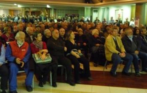 Αποψη από την κατάμεστη αίθουσα της χτεσινής εκδήλωσης στην Καρδίτσα