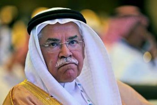 Ο Σαουδάραβας υπουργός Πετρελαίου Αλί Ι. Ναΐμι θεωρεί ότι μελλοντικά η ηλιακή ενέργεια θα είναι «πιο οικονομική από τους υδρογονάνθρακες»....