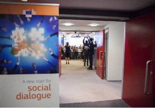 Από τις εργασίες της διάσκεψης για τον «κοινωνικό διάλογο» στις Βρυξέλλες