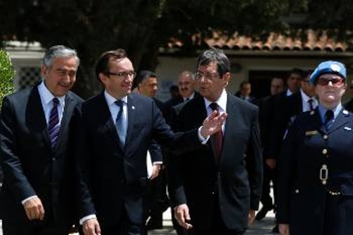 Από τις συναντήσεις του Προέδρου της Κύπρου με τον ηγέτη του ψευδοκράτους