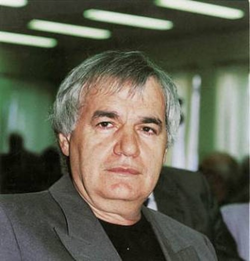 Ο υποψήφιος δήμαρχος Νίκος Μπεάζογλου