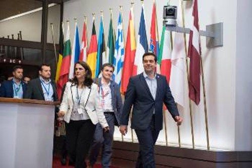 Ο Αλ.Τσίπρας προσέρχεται στη Σύνοδο Κορυφής της Ευρωζώνης