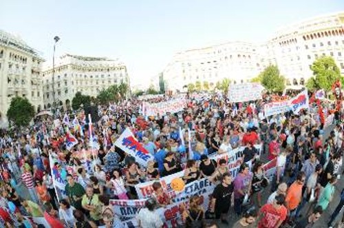 Από το περσινό συλλαλητήριο στη Θεσσαλονίκη με αφορμή τη ΔΕΘ