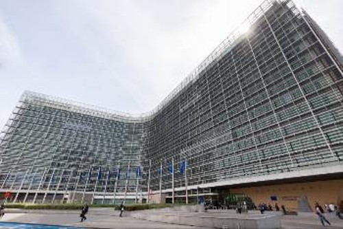 Ως «ηρεμία πριν την καταιγίδα» περιγράφουν αξιωματούχοι της ΕΕ την κατάσταση στην παγκόσμια καπιταλιστική οικονομία