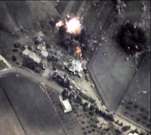 Από το βίντεο που έδωσε το ρωσικό υπουργείο Αμυνας για τα πλήγματα στη Συρία κατά των τζιχαντιστών