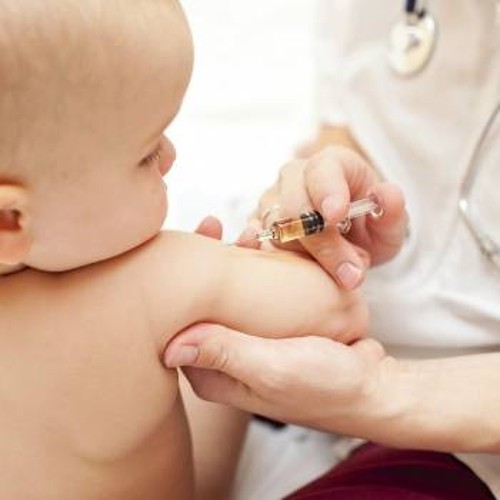 Σύμφωνα με τον ΠΟΥ, ένα στα πέντε παιδιά δεν κάνει εμβόλια, ενώ 1,5 εκ. παιδιά κάθε χρόνο χάνουν τη ζωή τους από ασθένειες που θα είχαν προληφθεί αν είχαν εμβολιαστεί
