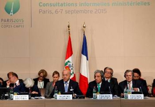 Από την πρόσφατη υπουργική συνάντηση στο Παρίσι, που προετοιμάζει τη Σύνοδο για το Κλίμα του Δεκέμβρη