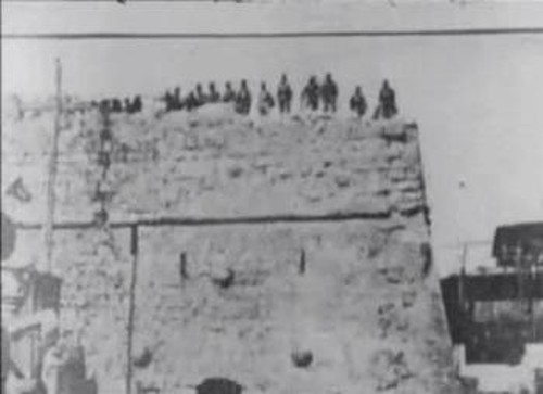Οπλισμένοι εργάτες στο ενετικό φρούριο του Ηρακλείου (Κούλες)