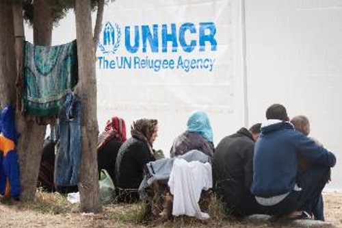 Εγκλωβισμένοι στην Ελλάδα, οι εκατοντάδες Αφγανοί του Κέντρου προσδοκούν να φύγουν για τις χώρες προορισμού τους